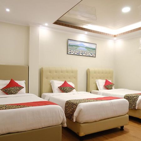 Joyful Hotel Tanjung Pandan Eksteriør billede