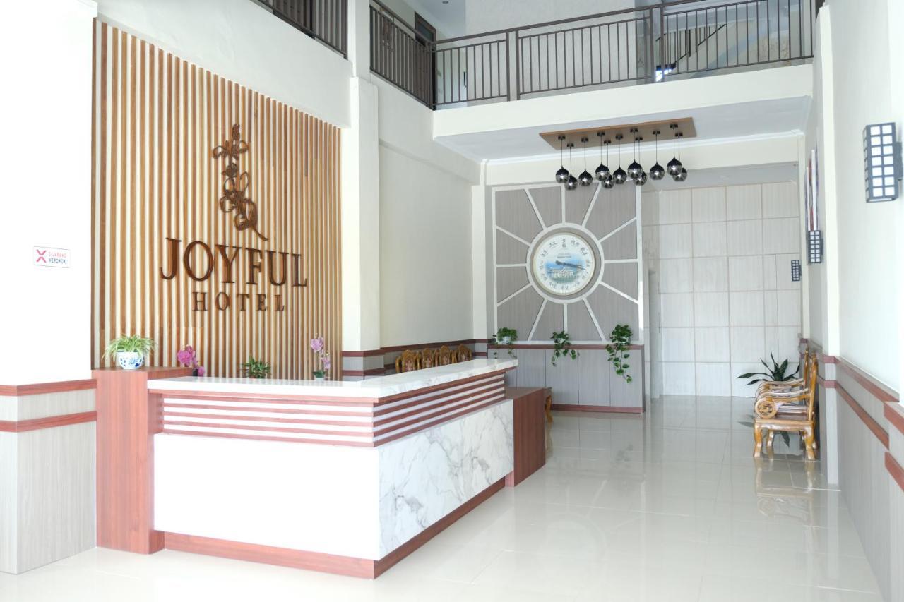 Joyful Hotel Tanjung Pandan Eksteriør billede