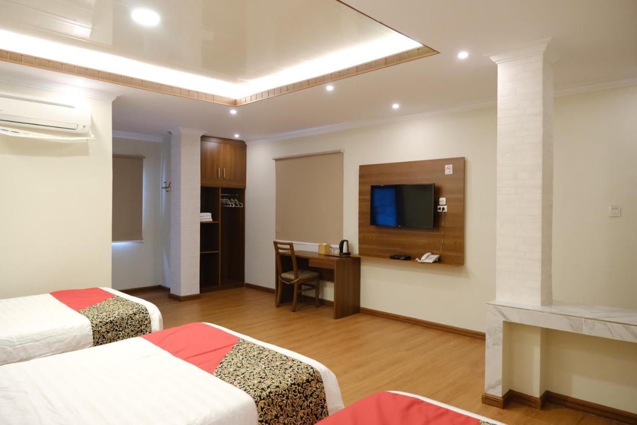 Joyful Hotel Tanjung Pandan Eksteriør billede